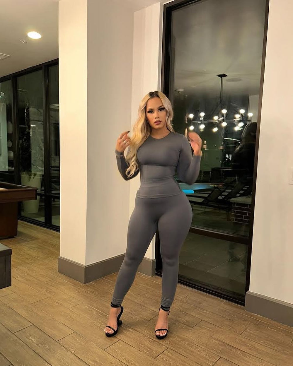 <p>See Why Babes Like You Are Loving This</p>